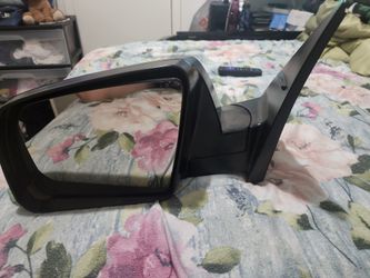 Mirror For Sale Toyota Tundra $60