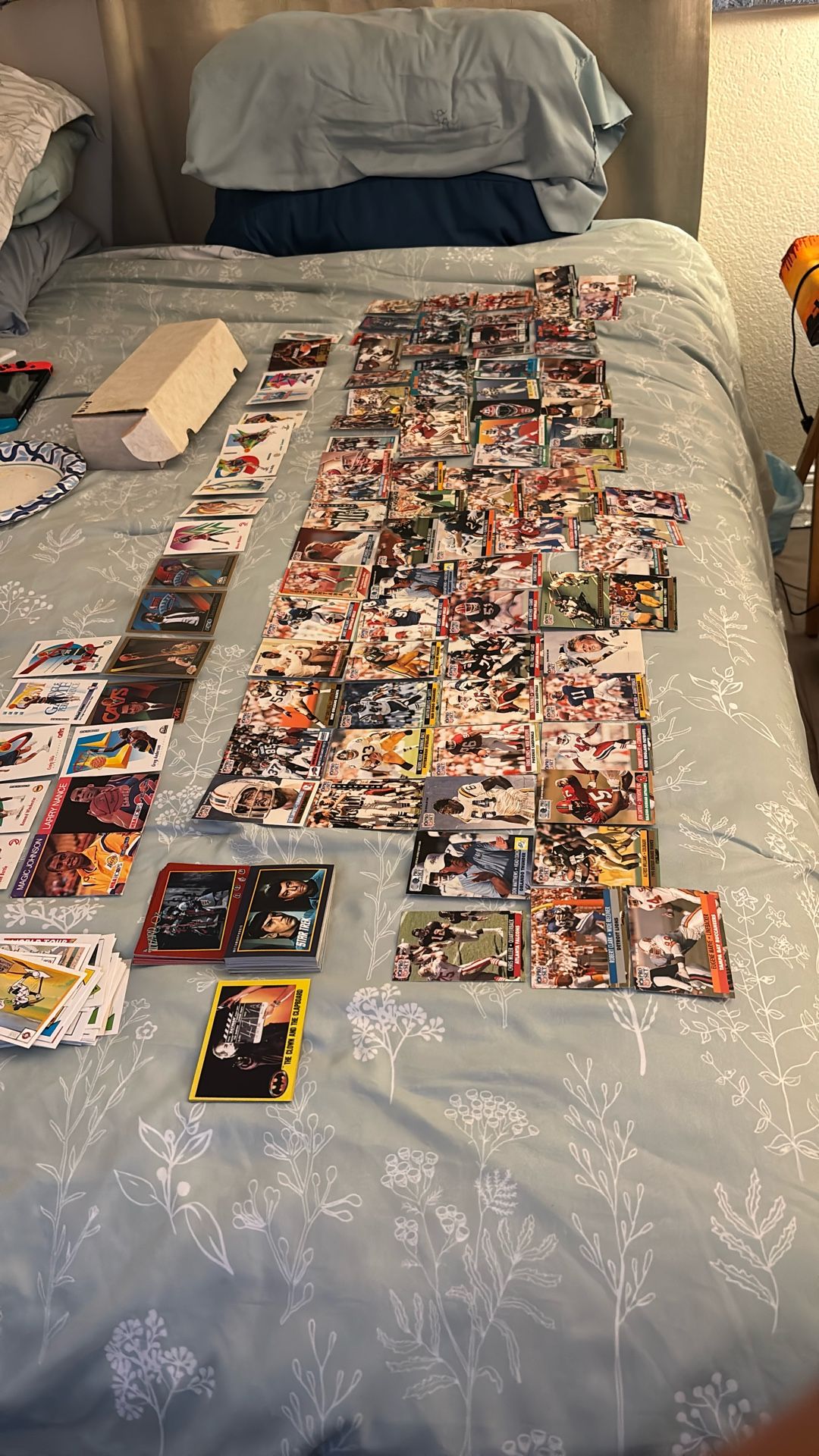 Vintage NFL And NBA Cards 