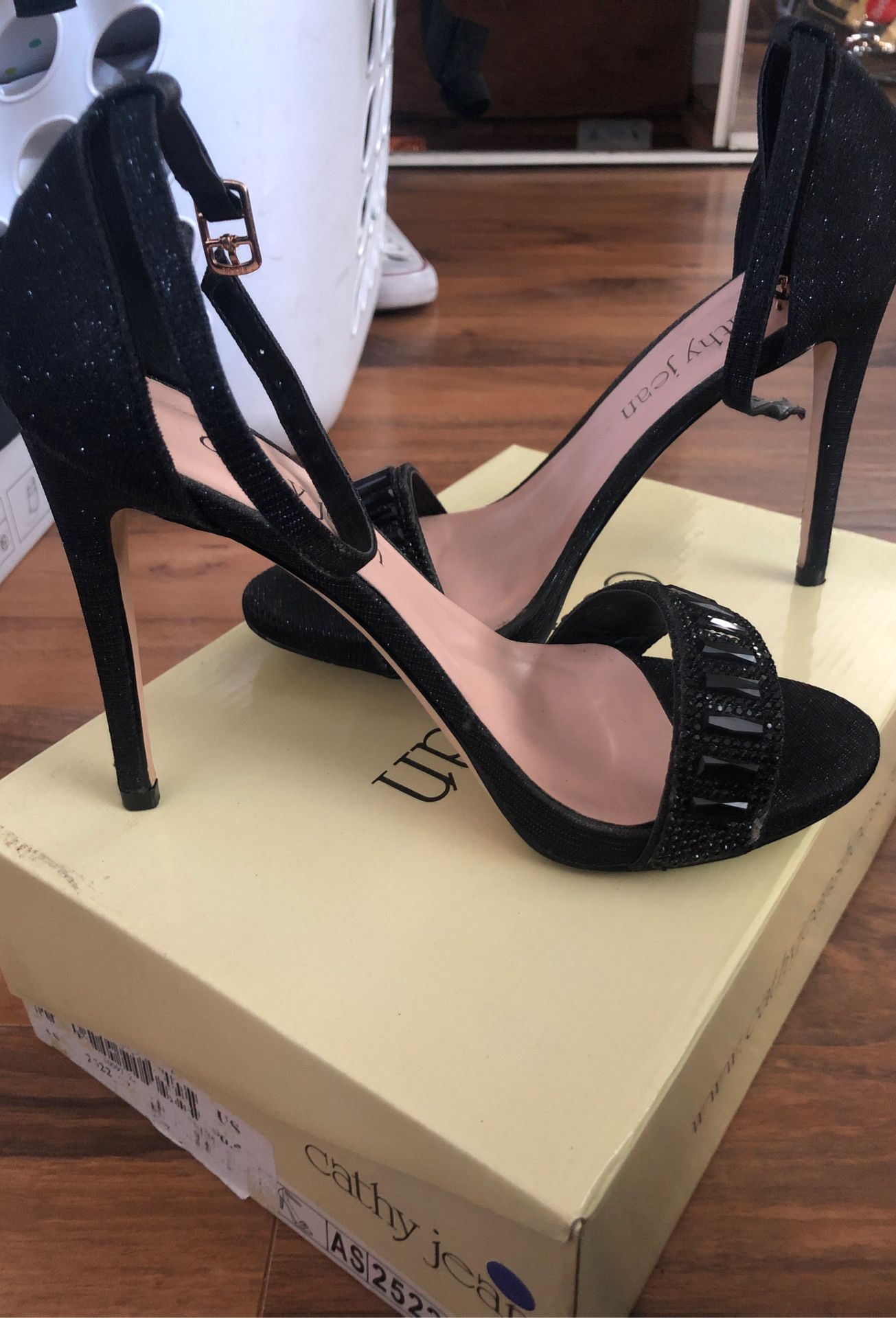 Cathy Jean Black Heels, 6 1/2