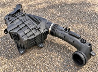 OEM Mopar Jeep Wrangler JL Gladiator JT 3.6L Air Cleaner Box Intake Tube Assembly