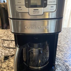 Cuisinart Automatic Grind and Brew 12-Cup Coffeemaker 