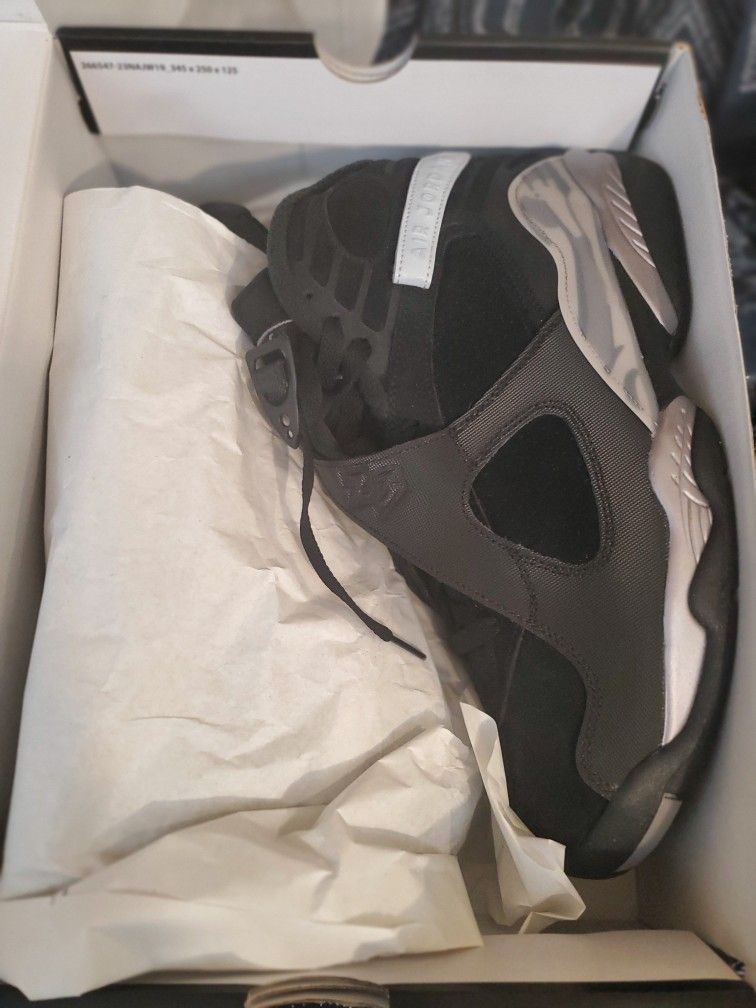 Air Jordan 8's Retro WNTR.