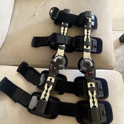 Knee Brace