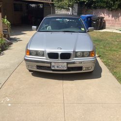 1999 BMW 323i