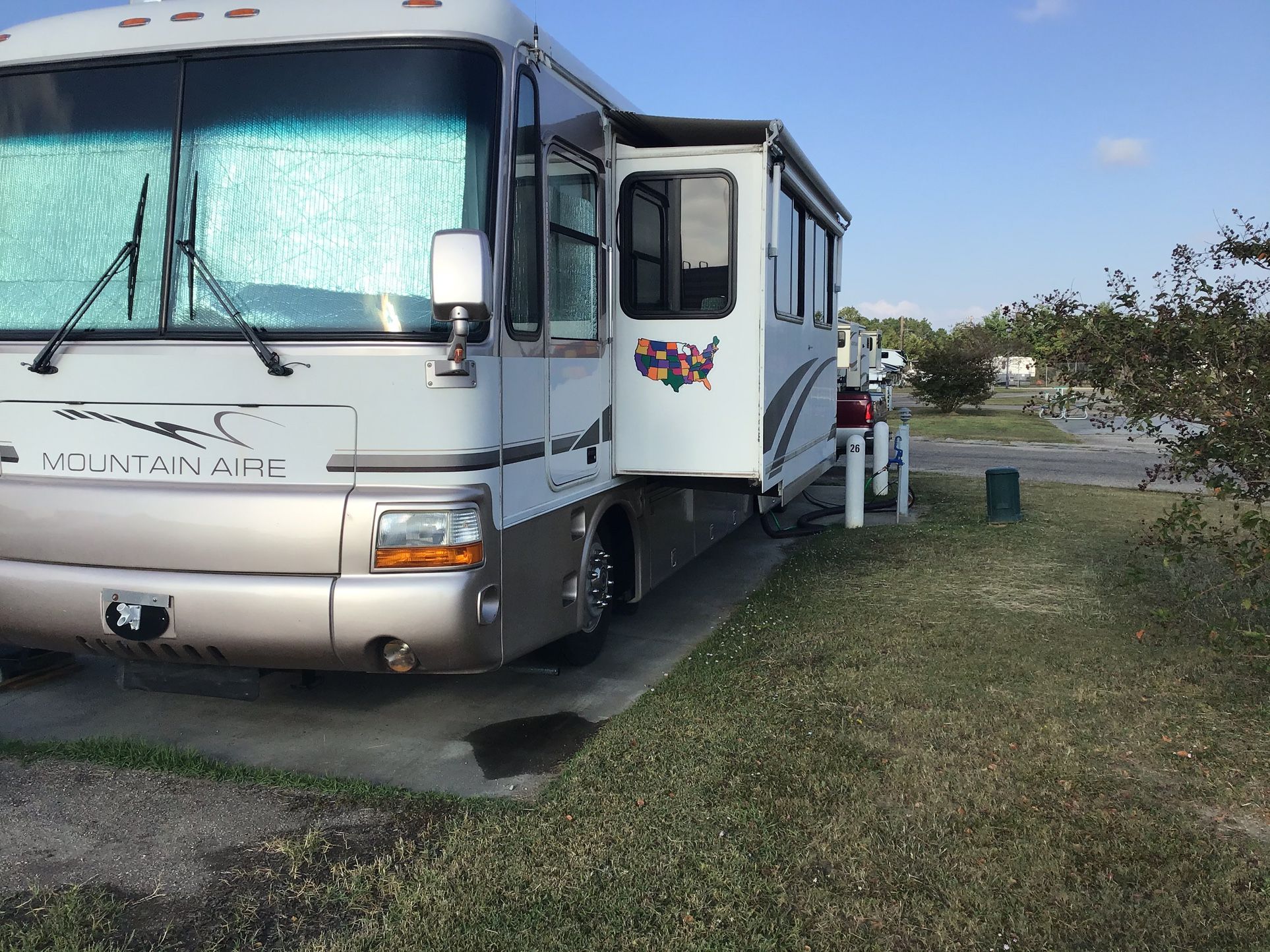1998 Newmar Mountain Aire 40 ft. diesel motorhome.