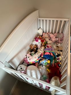Oxford - Baldwin 4-1 convertible crib with waterproof mattress