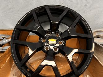 22” Wheels To Fit Chevy Truck Or Tahoe New