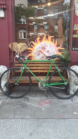 MENS SCHWINN BIKE