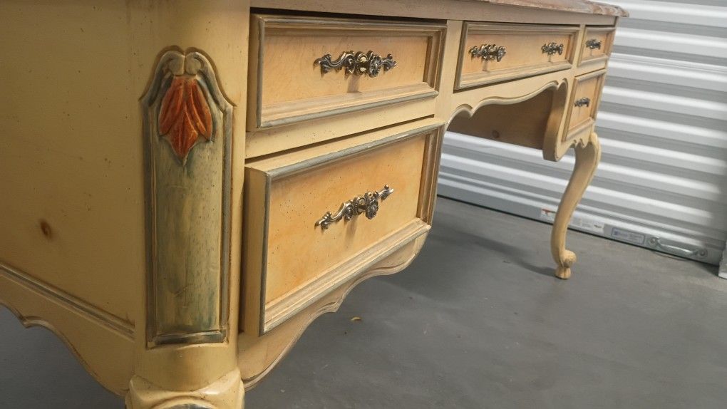 Vintage Collectible Desk