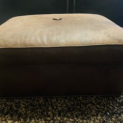 Ottoman With Storage 