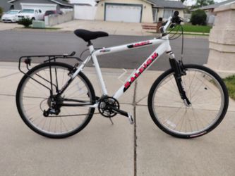 Raleigh M80 mountain Bicycle