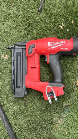 Milwaukee Fuel 18 GA Brad Nail