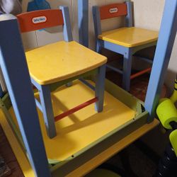 Kids Table