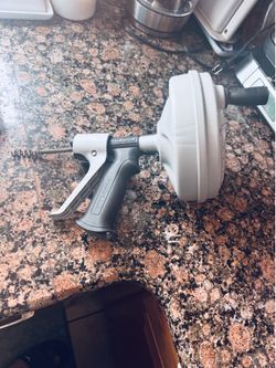 Ridgid Kwik-Spin Plus drain cleaning tool