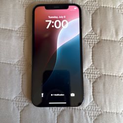 iPhone 12    64 GB