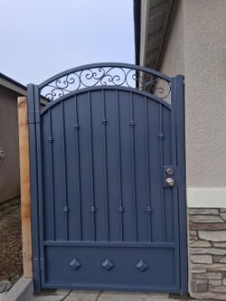 Puertas De Metal