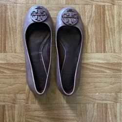 RARE! Tory Burch Reva Gray Leather Embossed Logo Ballet Flats Size 8