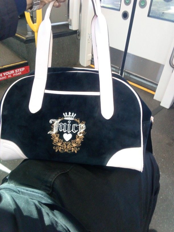 Beautiful Like New Juicy Bag.