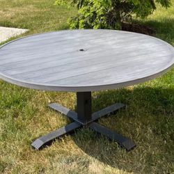 Patio Table (Hampton Bay)