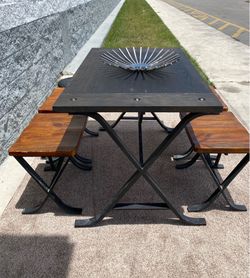 Comedor con 4 bancos Madera Solida