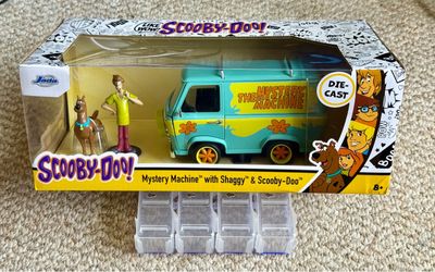 Jada Scooby-Doo Mystery Machine Die Cast Van w/ Shaggy & Scooby-Doo