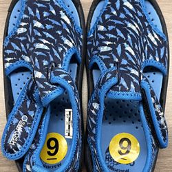 Oshkosh B’gosh Aqua Shoes 9T