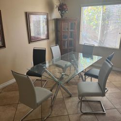 Dinning Table And Chairs