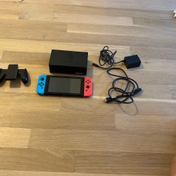 Nintendo Switch 