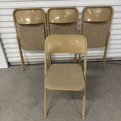 Folding chairs 