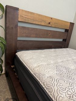 Queen Bed