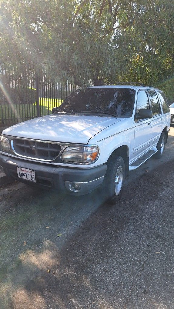 1998 Ford Explorer