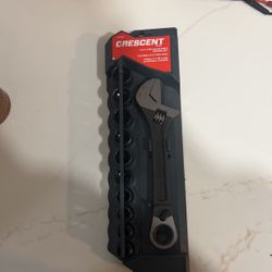 Crescent Pass Through Wrench Set