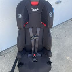 GRACO BOOSTER CAR SEAT 