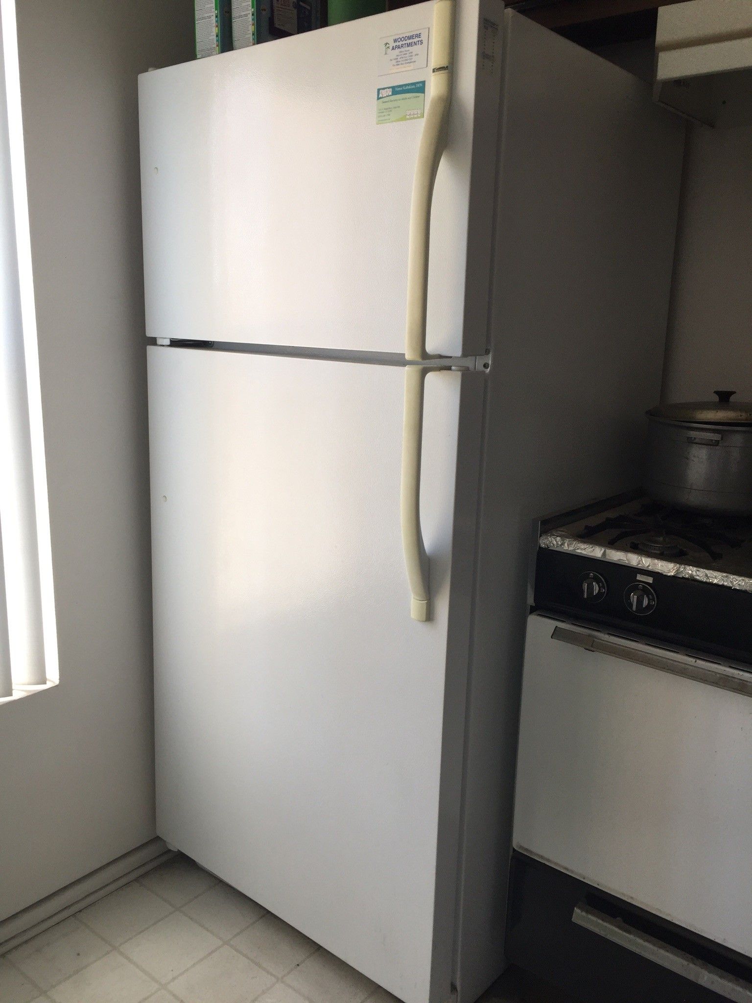 Kenmore 18 Cu. Ft. Top Freezer Refrigerator Model 253.65802508