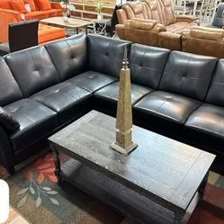 Black Sectionals Sofas Couchs Peewer