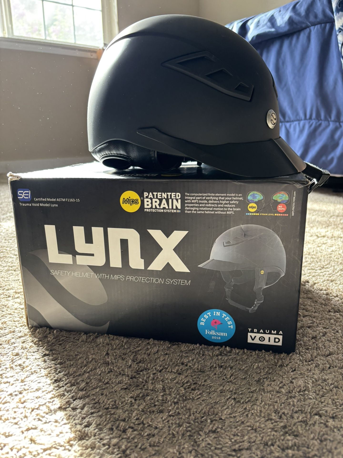 MIPS Protective Riding Helmet