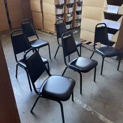 6 Restaurant Chairs 