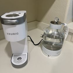 KITCHEN ITEMS: KEURIG, KETTLE, TOASTER OVEN, RICE COOKER, ETC