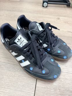 Adidas Samba embroidered flower size women 6.5