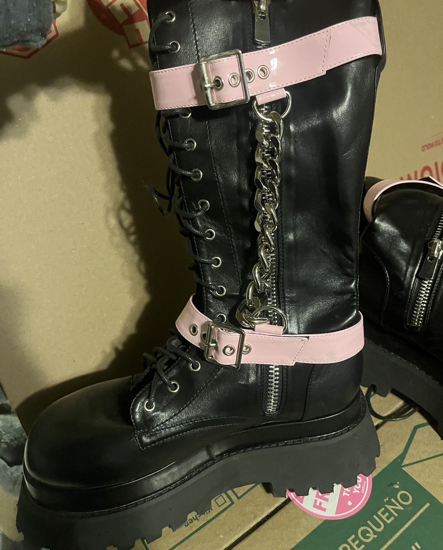Weigh me down Widow Combat boots