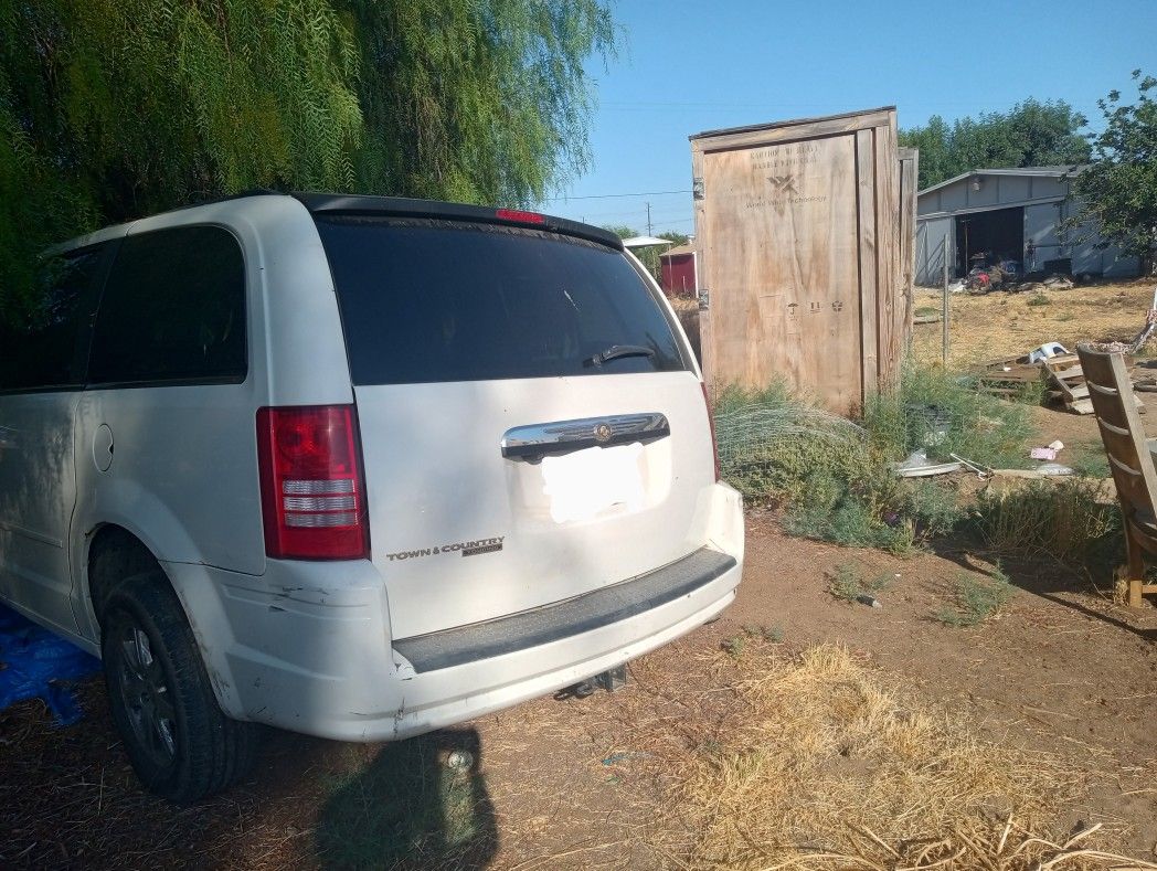 2008 Chrysler Town & Country