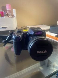 KODAK PIXPRO AZ528 DIGITAL CAMERA