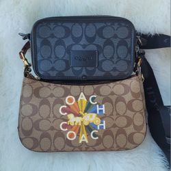 Coach Originales $150, Por Las Dos. 