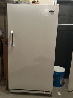 Upright Freezer 16cu