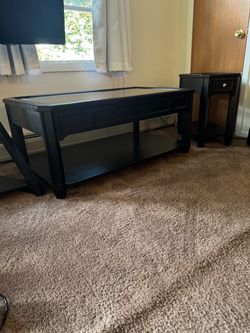 Riverside Farrington Coffee & Chairside Table Set