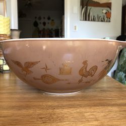 Vintage Americana Pyrex Cinderella Bowl 