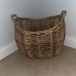 Straw Basket