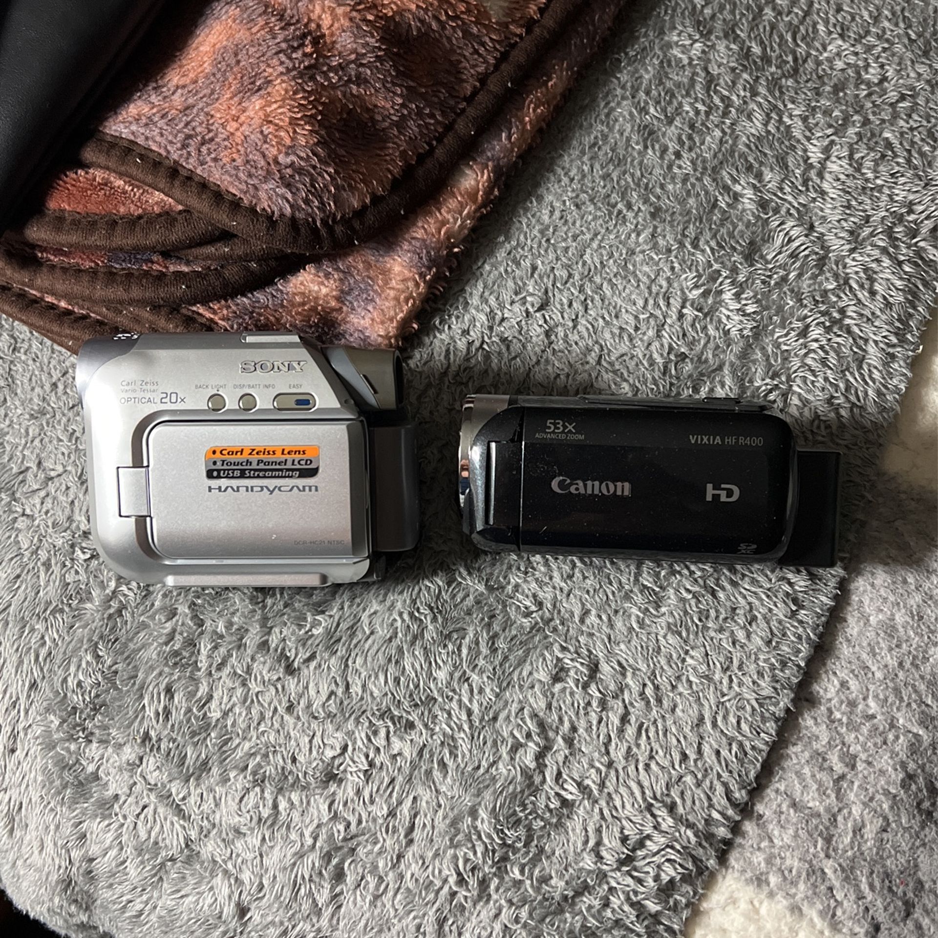 Sony And Camon Cameras No Power Cord