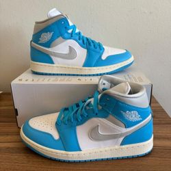 WMNS Jordan 1 Mid Size 9
