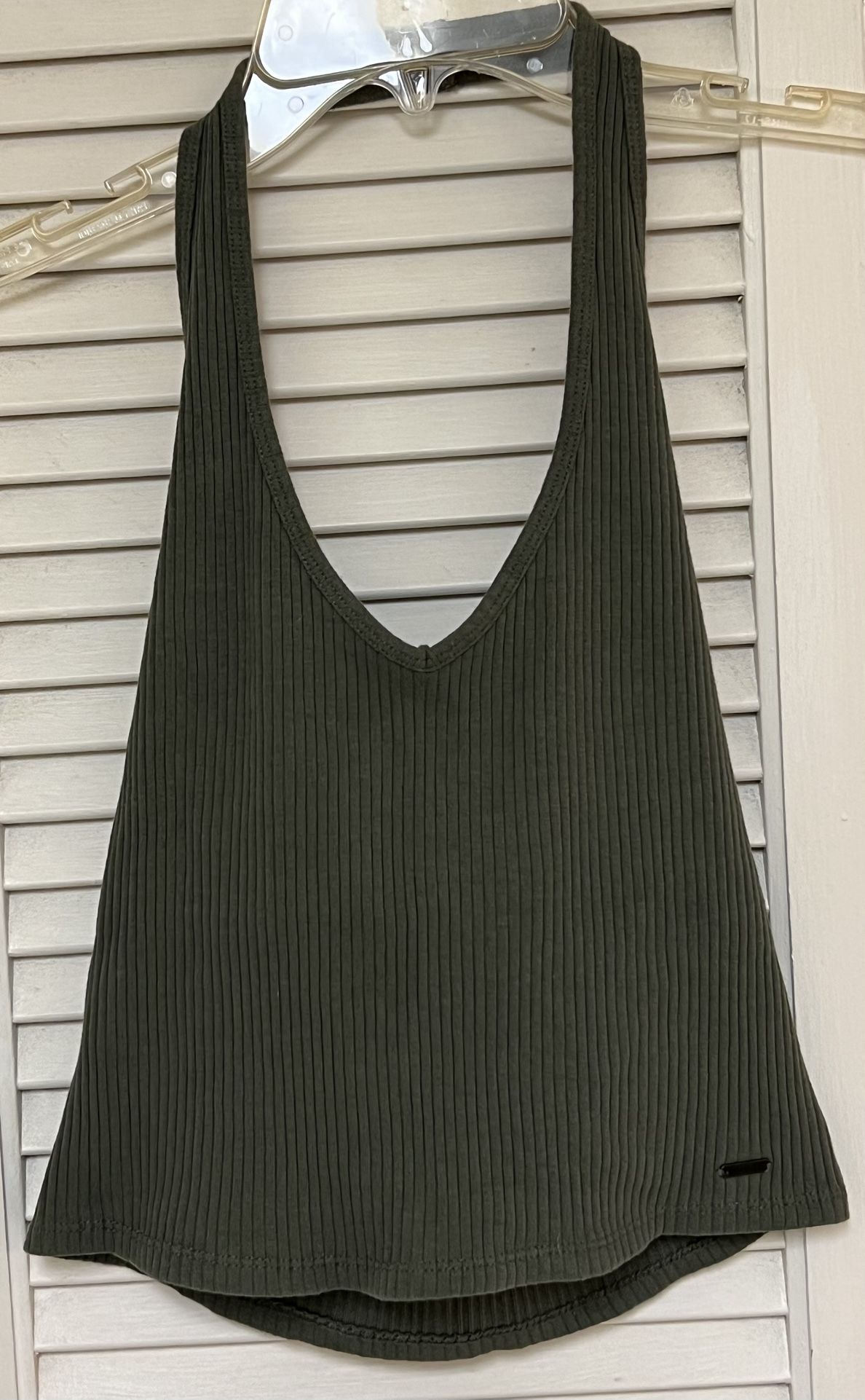 Hollister Black Ribbed Halter Top - Size Medium - VGUC